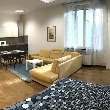 Guest house Hotello 2*
