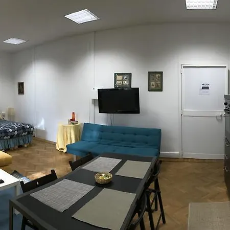Guest house Hotello